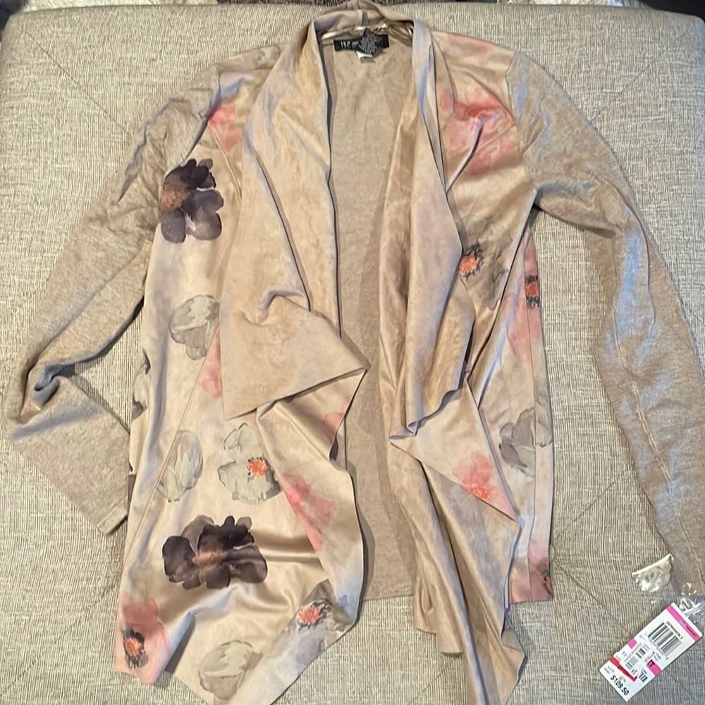 INC open sweater with suede like floral detail NWT - Picture 1 of 6